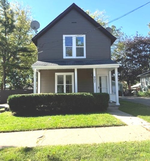907 Porter St, Waukegan, IL, 60085-3859 | Card Image