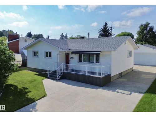 795 Birch Ave, Sherwood Park, AB, T8A1X2 | Card Image