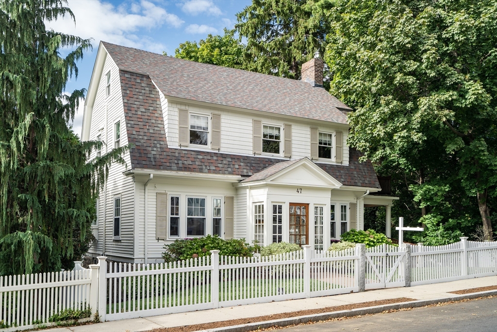 Landseer St, West Roxbury, MA 02132