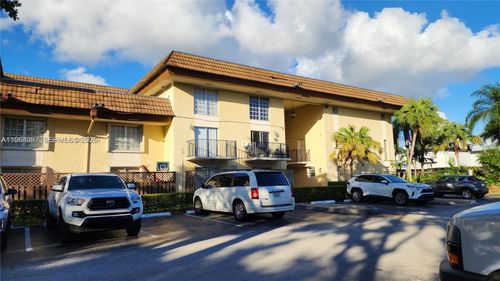4-206-8600 Sw 109th Ave, Miami, FL, 33173 | Card Image