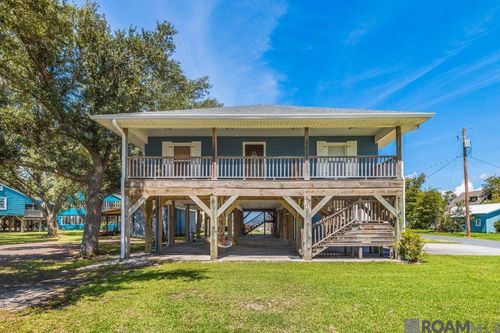 207 Hebert St, Lake Charles, LA, 70607-8844 | Card Image