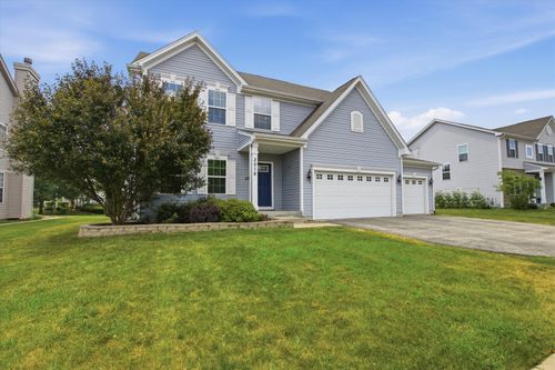 3016 Monterey Ln, Wadsworth, IL, 60083-8924 | Card Image