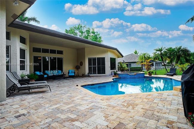6807 Nw 66 Th Way, House other with 5 bedrooms, 3 bathrooms and null parking in Parkland FL | Image 35