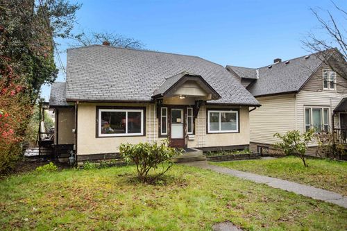 454 Rousseau St, New Westminster, BC, V3L3R3 | Card Image
