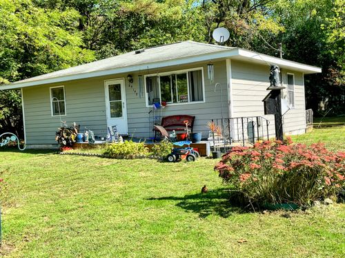 64145 Brick Church Rd, Cassopolis, MI, 49031-9651 | Card Image