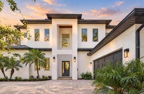 2420 Floyd St, SARASOTA, FL, 34239-2511 | Card Image
