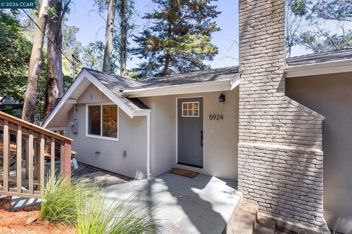 5924 Balboa Dr, Oakland, CA, 94611-2319 | Card Image