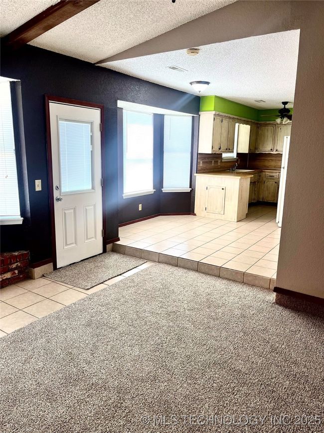 Eat in Kitchen | Image 5