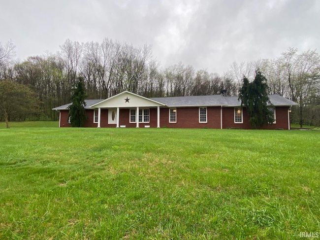 8760 E Schnellville Rd, House other with 4 bedrooms, 3 bathrooms and null parking in Birdseye IN | Image 4