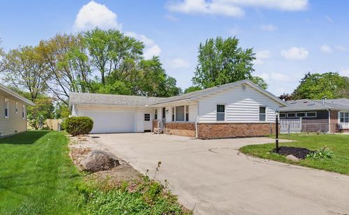 2609 Brownfield Rd, Urbana, IL, 61802-7616 | Card Image