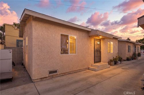 5017 S San Pedro St, LOS ANGELES, CA, 90011-3948 | Card Image