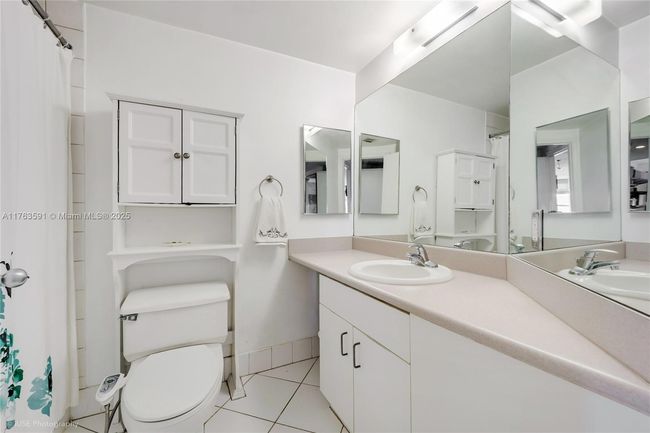 APT-1510 - 701 Brickell Key Blvd, Condo with 2 bedrooms, 3 bathrooms and null parking in Miami FL | Image 15
