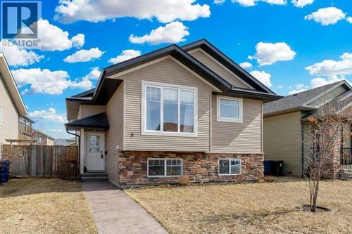 9 Cedar Cres, Blackfalds, AB, T4M0A2 | Card Image