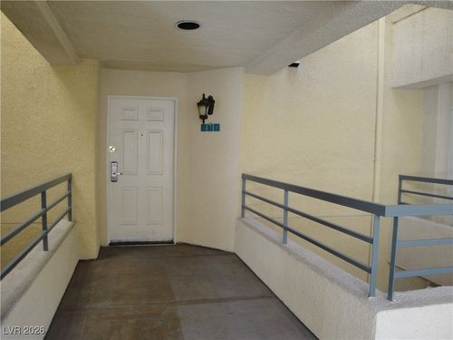 unit-235-220 E Flamingo Rd, Las Vegas, NV, 89169-0305 | Card Image