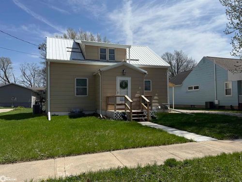 1806 Custer St, Iowa Falls, IA, 50126-1018 | Card Image