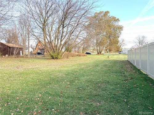 0 16-110-13-27-030 Gratiot Ave Vacant Lot Avenue, Clinton Charter Township, MI, 48036 | Card Image