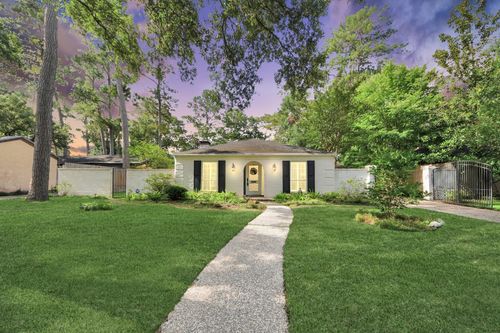 10115 Holly Springs Dr, Houston, TX, 77042-1525 | Card Image