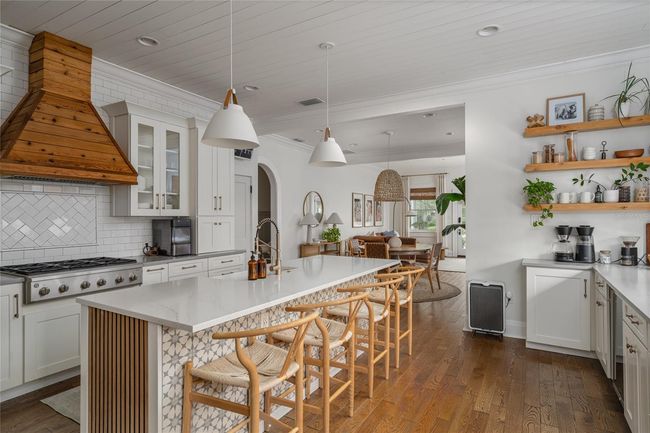 2412 W Prospect Rd, House other with 6 bedrooms, 5 bathrooms and null parking in TAMPA FL | Image 15