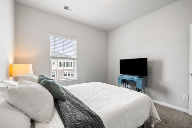 582 McLernon Trace-Bedrooms-4 | Image 29