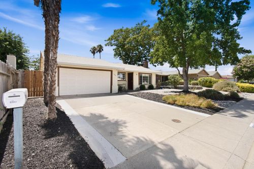 9942 Burline Street, Sacramento, CA, 95827 | Card Image