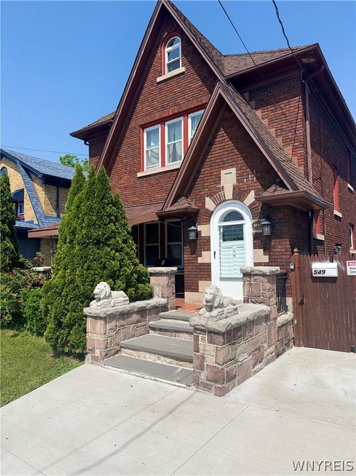 549 15th St, Niagara Falls, NY, 14301-1931 | Card Image