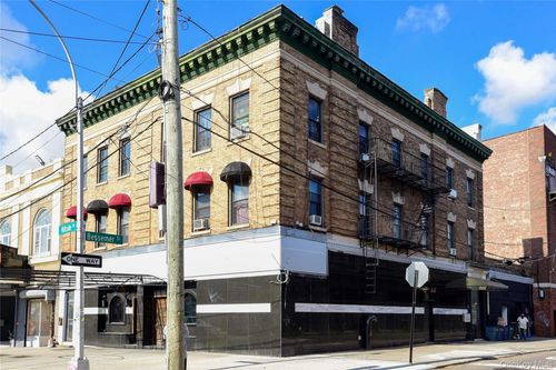 117-11/13 38th Rd, Little Neck, NY, 11363 | Card Image