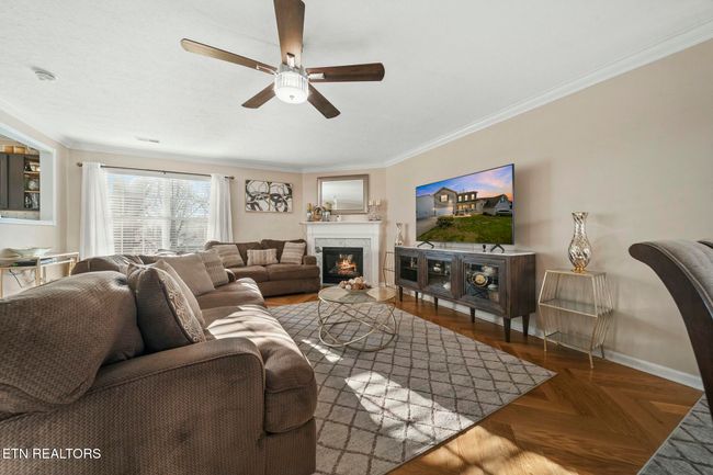 7708 Ambergate Dr, House other with 4 bedrooms, 3 bathrooms and null parking in Powell TN | Image 4