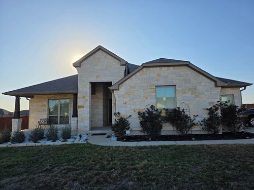 285 Chisholm Trl, Bastrop, TX, 78602-4209 | Card Image