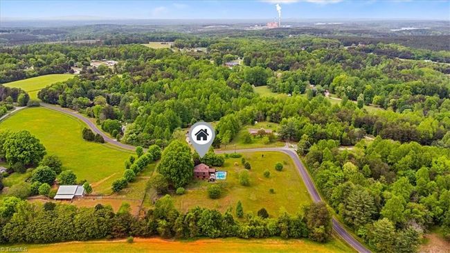 9020 Deer Hill Rd, House other with 4 bedrooms, 3 bathrooms and null parking in Belews Creek NC | Image 36