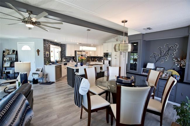 4111 13 Th St E, House other with 2 bedrooms, 2 bathrooms and null parking in ELLENTON FL | Image 9