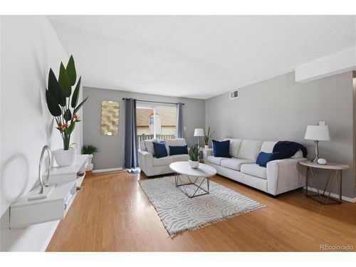 202-7615 E Quincy Ave, Denver, CO, 80237-2373 | Card Image