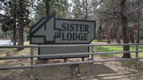 unit-102-813 E Desperado Trl, Sisters, OR, 97759-2180 | Card Image