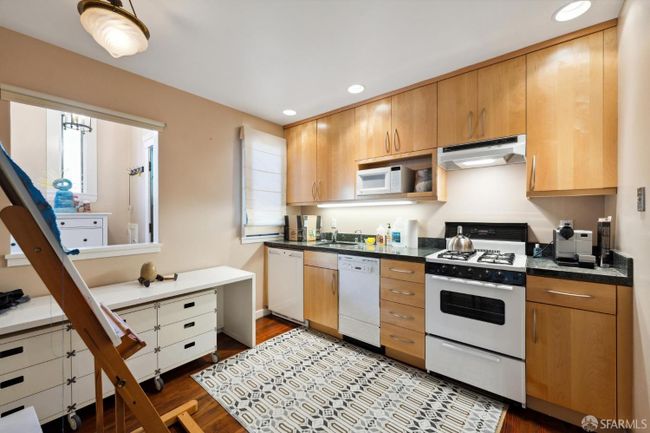 2111 Greenwich Street, House other with 2 bedrooms, 3 bathrooms and 2 parking in San Francisco CA | Image 30