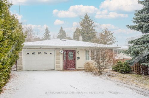 18 Doverwood Crt, North York, ON, M2M2G7 | Card Image