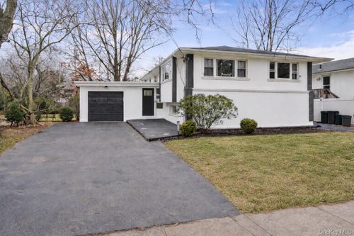 1016 Westwood Rd, Woodmere, NY, 11598-1125 | Card Image