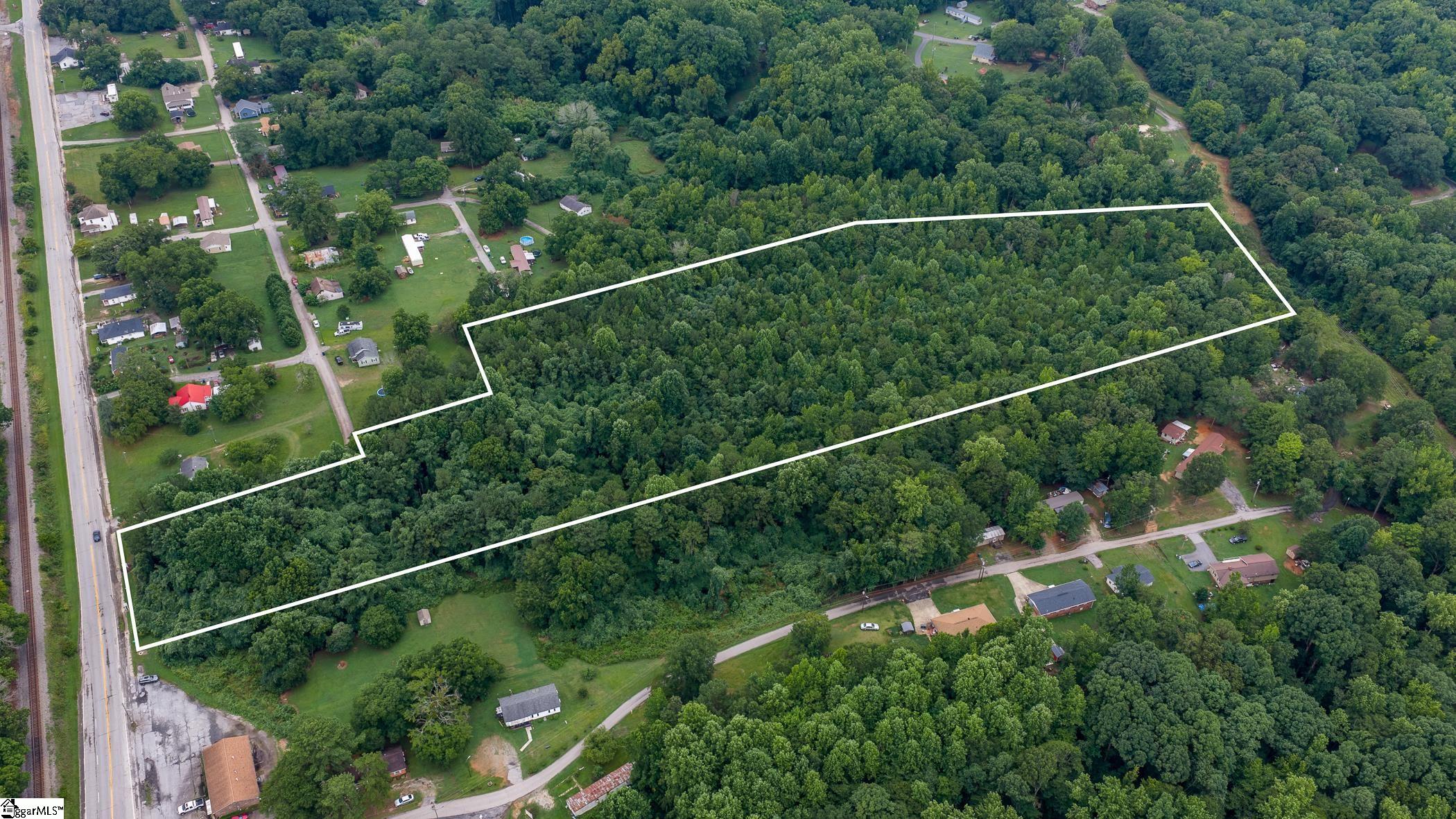 Land in Jonesville