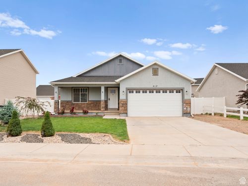 517 E 1140 S, Roosevelt, UT, 84066-5070 | Card Image