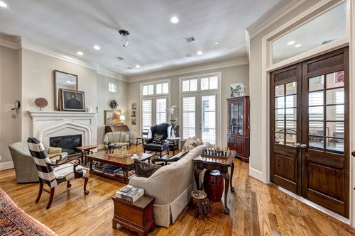 2140 Kipling St, Houston, TX, 77098-2304 | Card Image