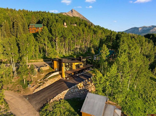 38 Ruby Dr, House other with 4 bedrooms, 5 bathrooms and null parking in Crested Butte CO | Image 43