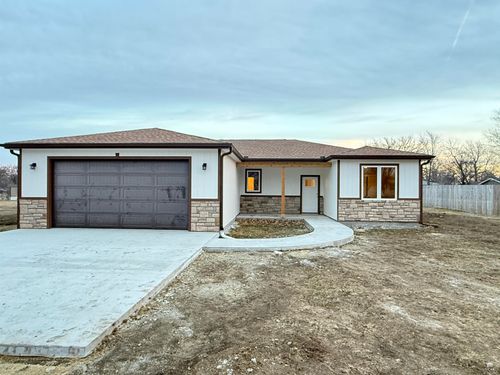 503 E Allen St, Leonardville, KS, 66449-9510 | Card Image