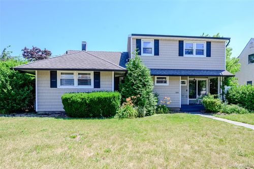3251 Neptune Ave, Oceanside, NY, 11572-4342 | Card Image