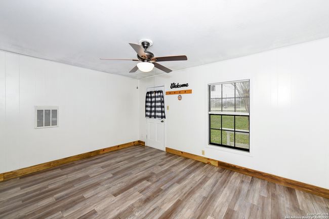 429 Palo Alto Dr, House other with 2 bedrooms, 1 bathrooms and null parking in Von Ormy TX | Image 4