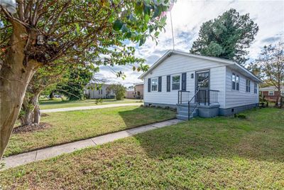 2810 Roanoke Avenue, House other with 3 bedrooms, 1 bathrooms and null parking in Portsmouth VA | Image 3