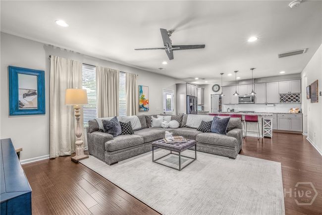 Living Room | Image 7