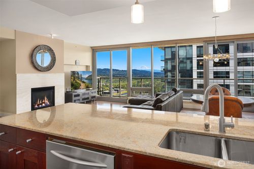 3802-650 Bellevue Way Ne, Bellevue, WA, 98004 | Card Image