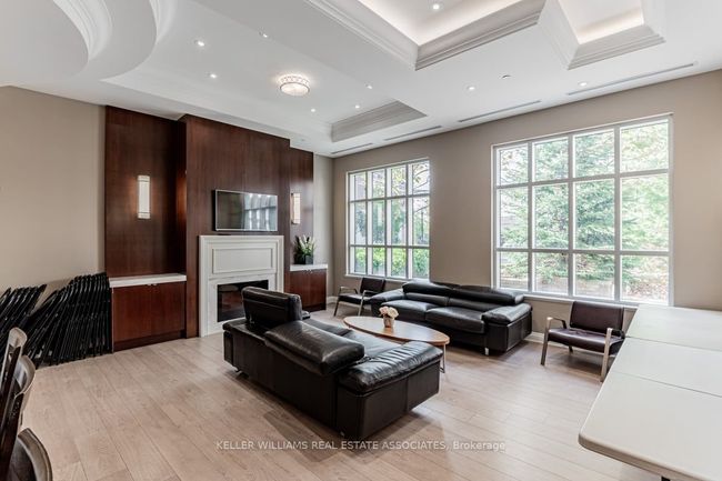 210 - 2396 Major Mackenzie Dr, Condo with 1 bedrooms, 1 bathrooms and null parking in Maple ON | Image 15