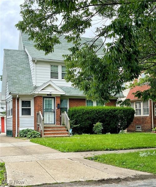 3861 Kirkwood Rd, Cleveland Heights, OH, 44121-1803 | Card Image