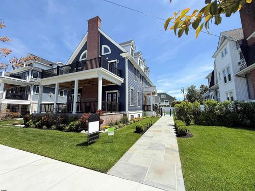 15 S Cornwall Ave, Ventnor City, NJ, 08406-2716 | Card Image