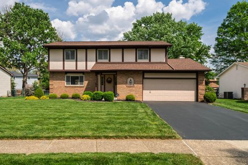 6898 Starfire Dr, Reynoldsburg, OH, 43068-1727 | Card Image