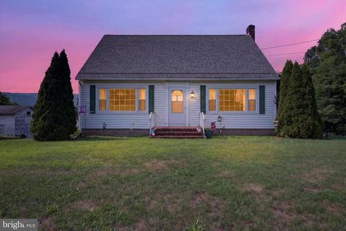 6036 State Route 209, LYKENS, PA, 17048-8424 | Card Image